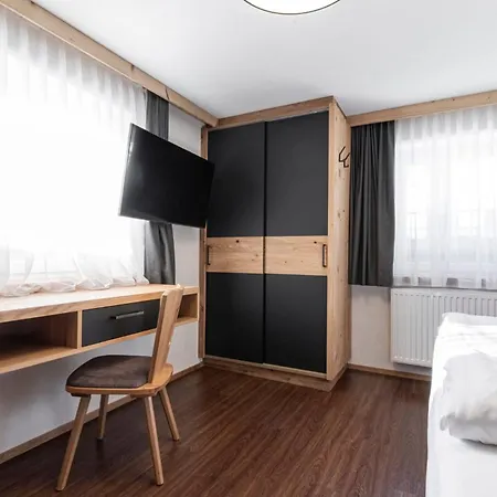Alpenapart Ehemals Alpenapart Alexander Inklusive Sommer Bergbahnticket Aparthotel Ladis