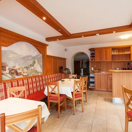 Alpenapart Ladis - Premium Family Apartments 4*