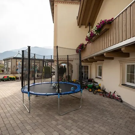 Alpenapart Ehemals Alpenapart Alexander Inklusive Sommer Bergbahnticket 4* Ladis