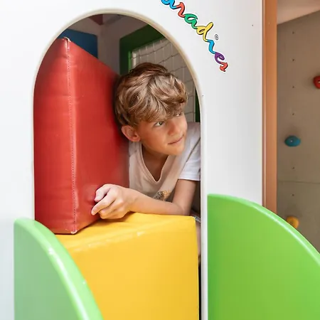 Apartahotel Alpenapart - Premium Family Ladis